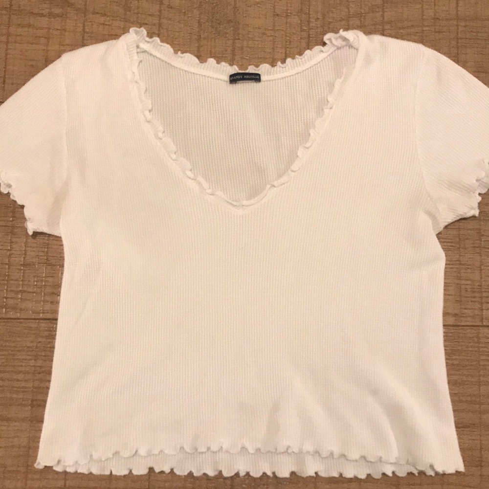 White v neck crop top